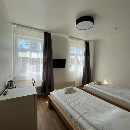 Elina Hotel